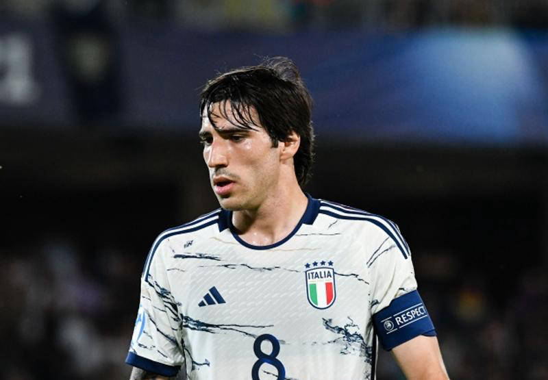 零容错赛制下的意大利：躲避劲敌，核心受追捧，意甲全军覆没引发深思